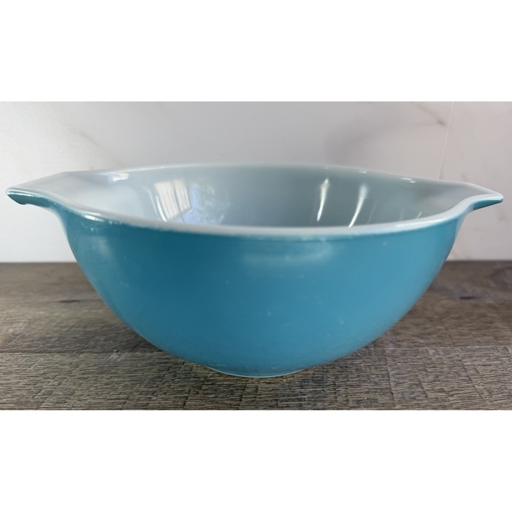 VNTG Pyrex Cinderella Turquoise Color Nesting Glass Mixing Bowls #444 2qt